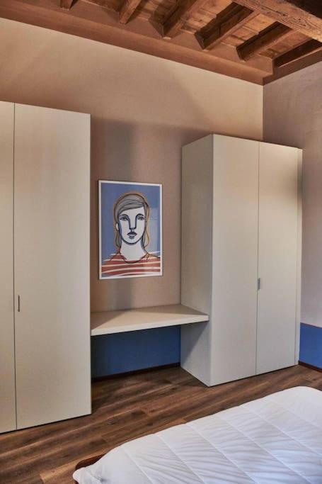 チェゼーナCasa Asja: Cromatismo In Centro Storicoアパートメント エクステリア 写真